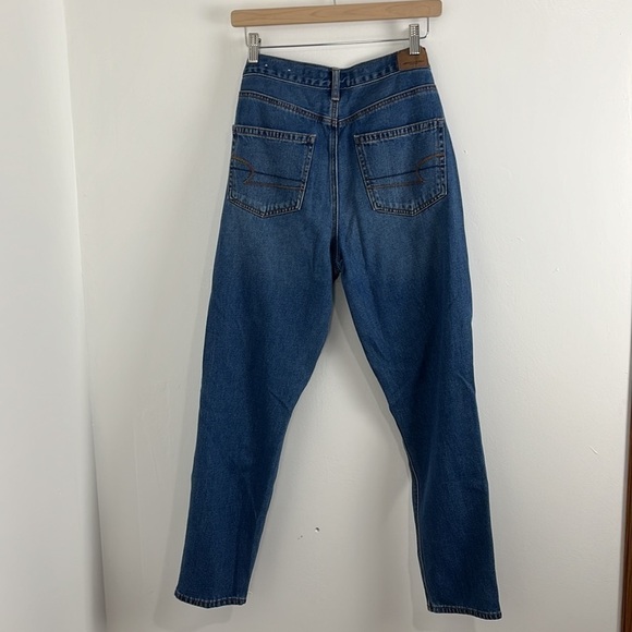 American Eagle Mom Medium Wash Jeans - Picture 7 of 7